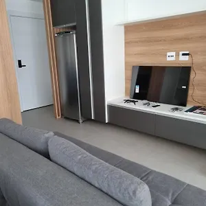 Mobiliado, Com Garagem, 50m Metro Brooklin, Proximo Shopping Morumbi Em Sp São Paulo