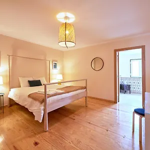  Apartamento Renovated And Spacious Duplex With Patio, By Timecooler Portugal